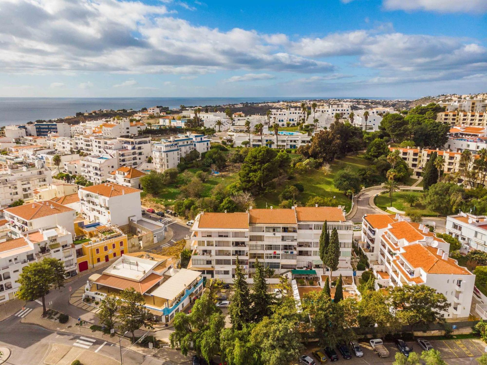 Casa Santa Maria - Sea View - 500M From The Beach - Wifi Albufeira Bagian luar foto