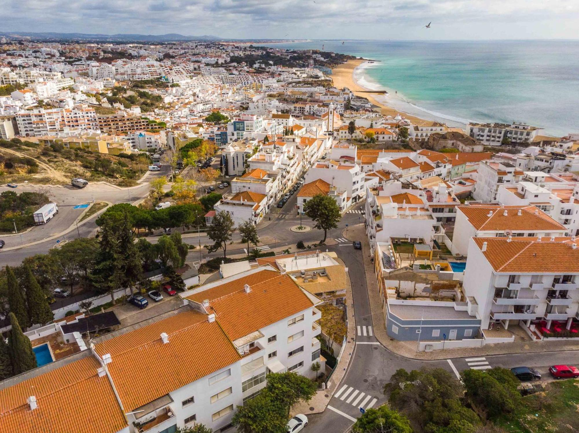 Casa Santa Maria - Sea View - 500M From The Beach - Wifi Albufeira Bagian luar foto